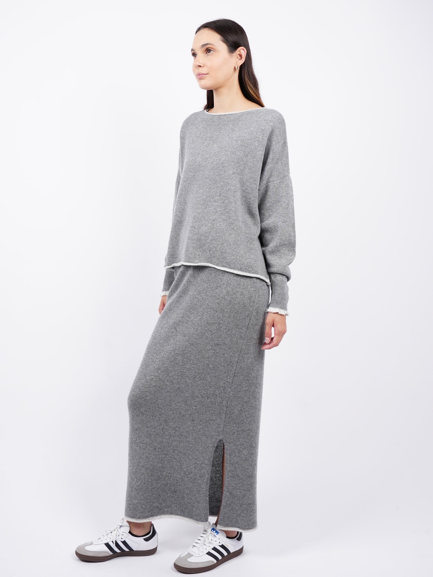 Cashmere skirt