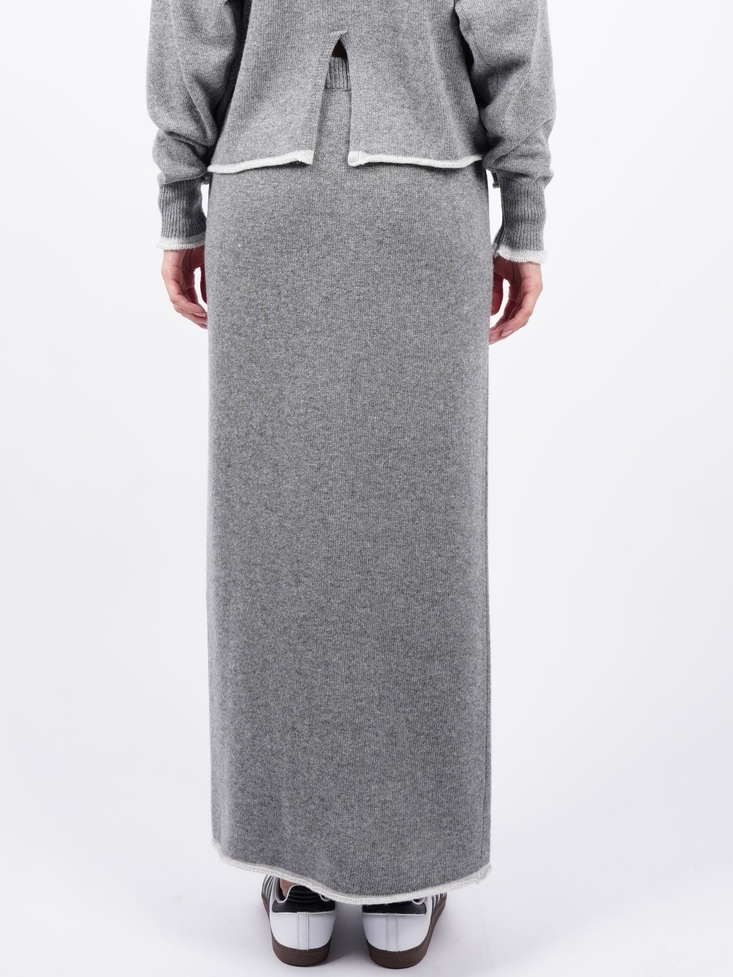 Cashmere skirt