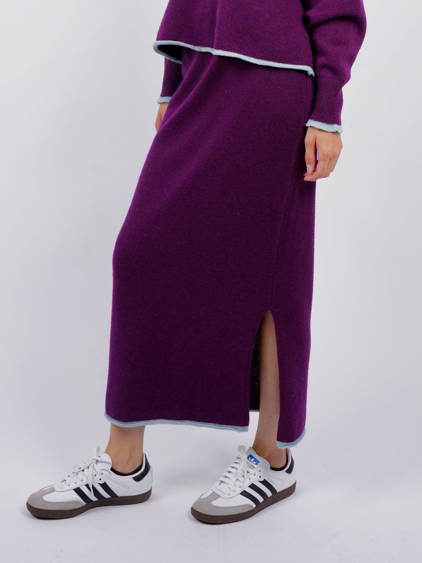 Cashmere skirt